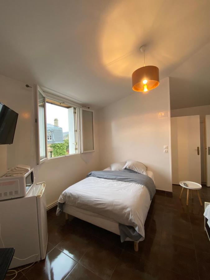 Hotel Café de la Gare Bessancourt Esterno foto